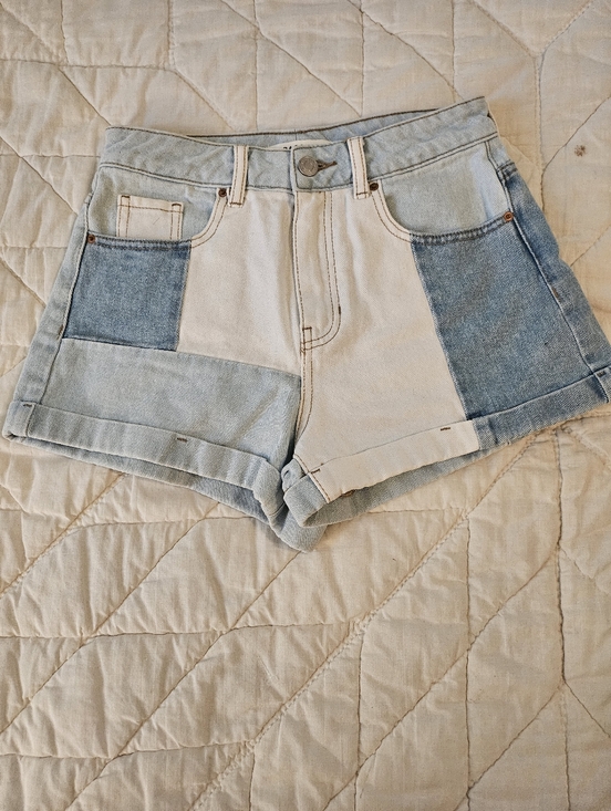 PacSun Pants - PacSun Color Blocked Mom Shorts- Size 25